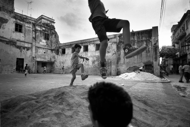 …but when the light is flat and color anemic, we must just watch more closely for the moment rather than inventing light that wasn't there. © Kevin Moloney